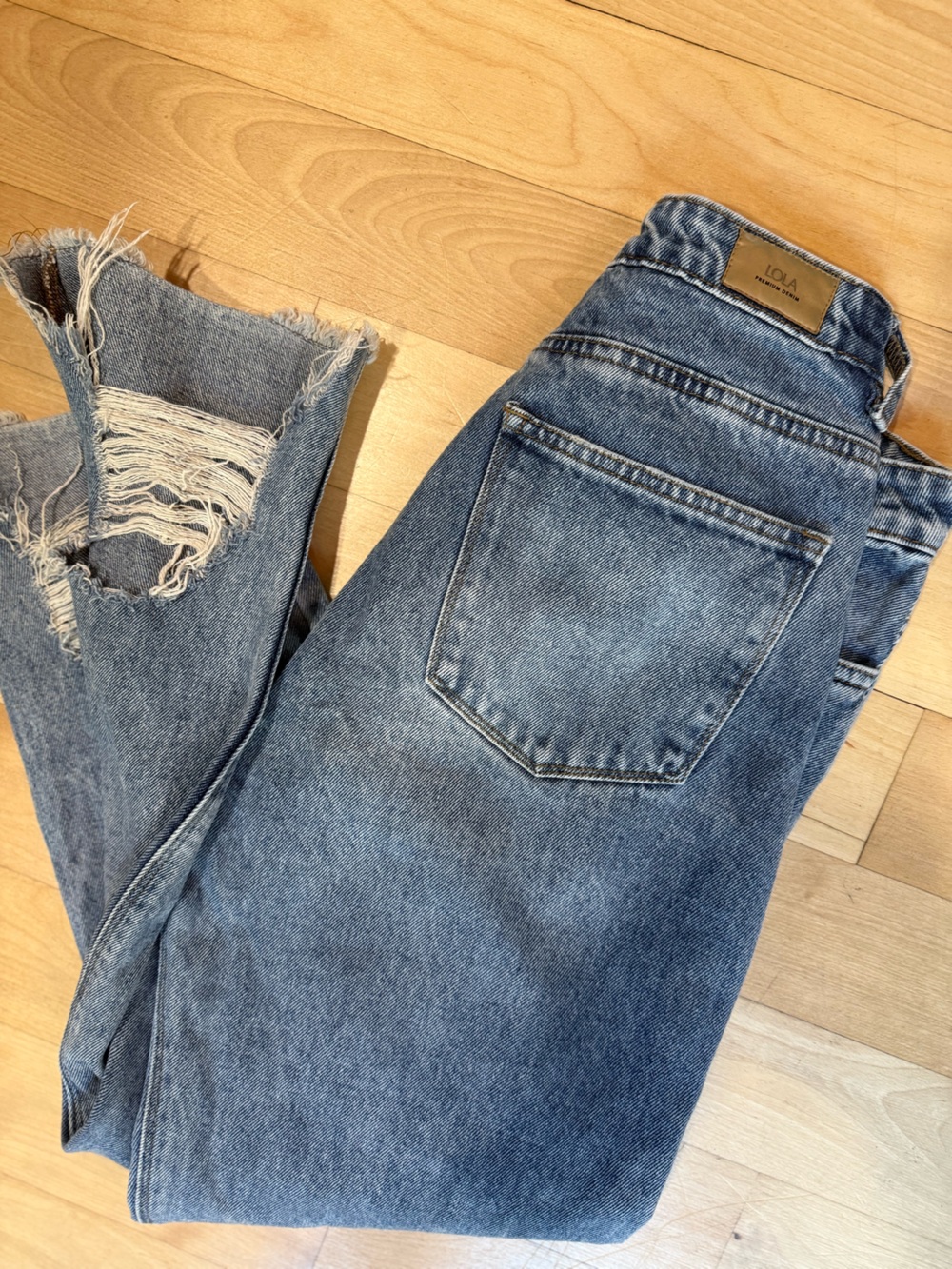Lola Mom Fit Light Blue High-Rise Distressed Jeans